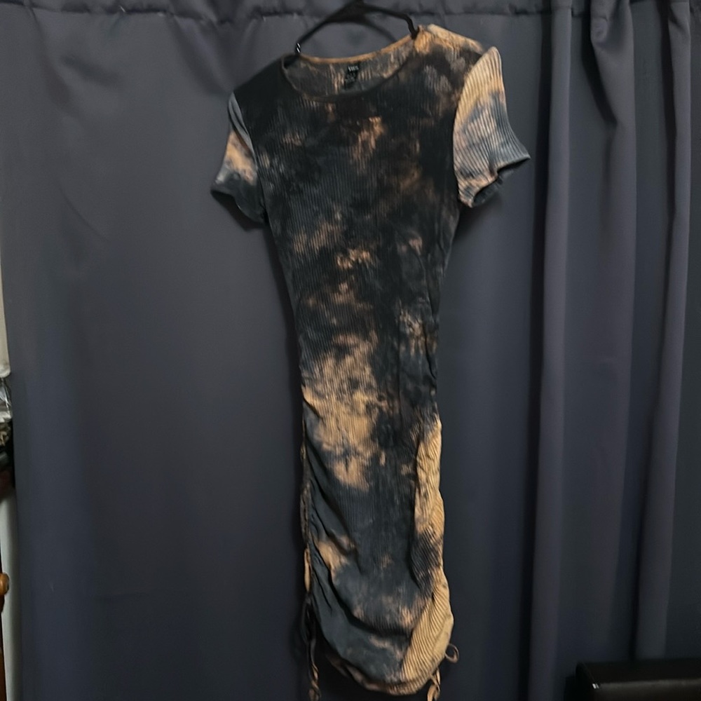 Black and brown midi dress